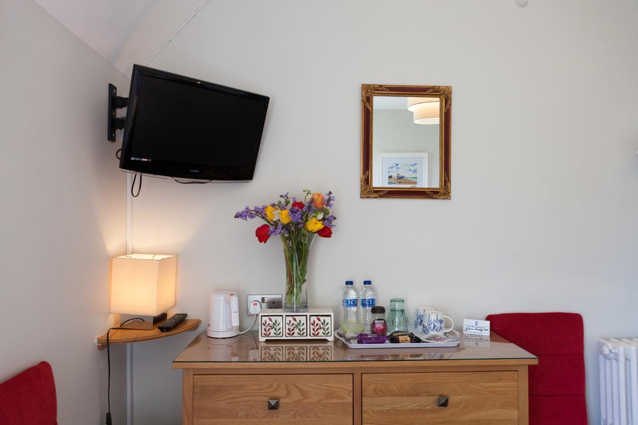 Fern Lodge Guesthouse Hythe  Exteriör bild